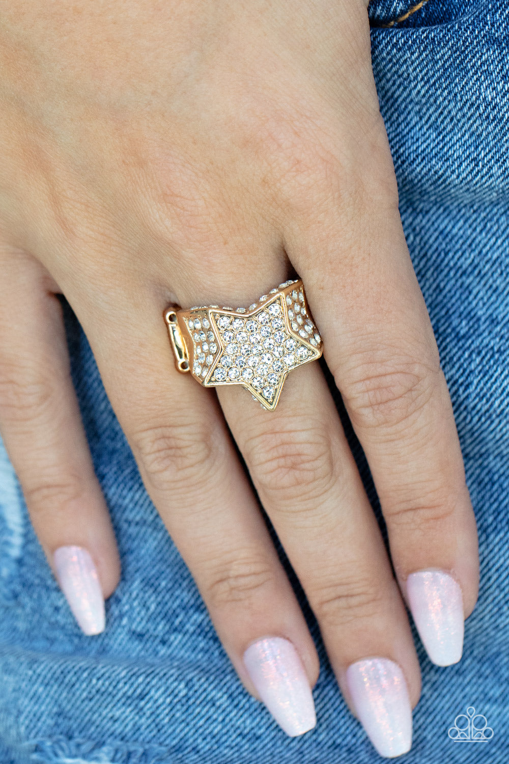 Paparazzi ♥ Here Come The Fireworks - Gold ♥  Ring
