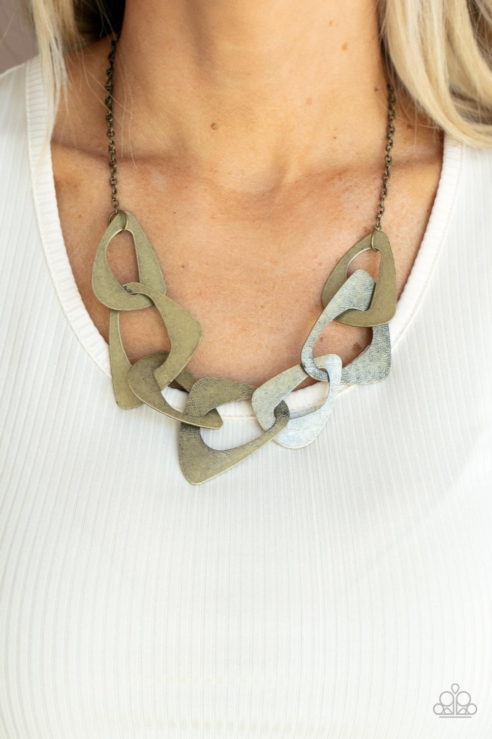 Paparazzi ♥ Guide To The Galaxy - Brass ♥  Necklace