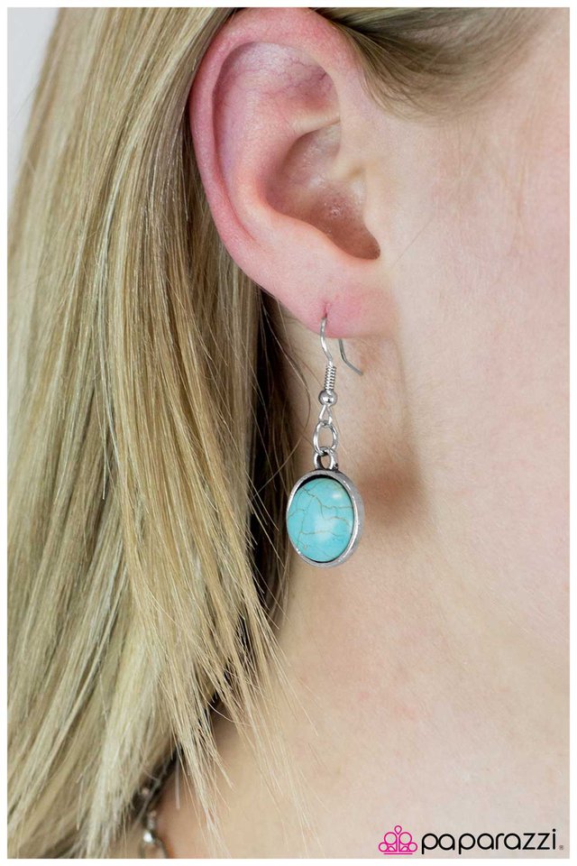 Paparazzi ♥ Cougar - Blue ♥ Necklace