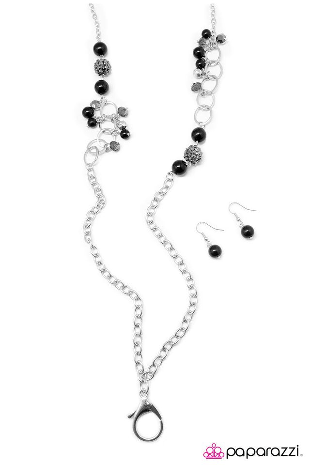 Paparazzi ♥ Lady Of The House - Black ♥ Lanyard