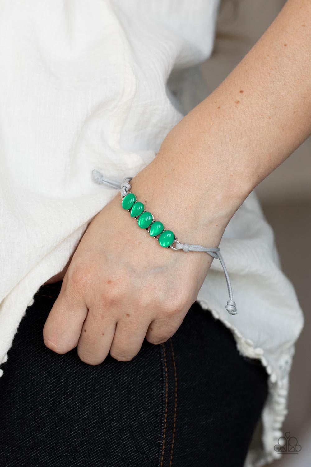 Paparazzi ♥ Opal Paradise - Green ♥  Bracelet