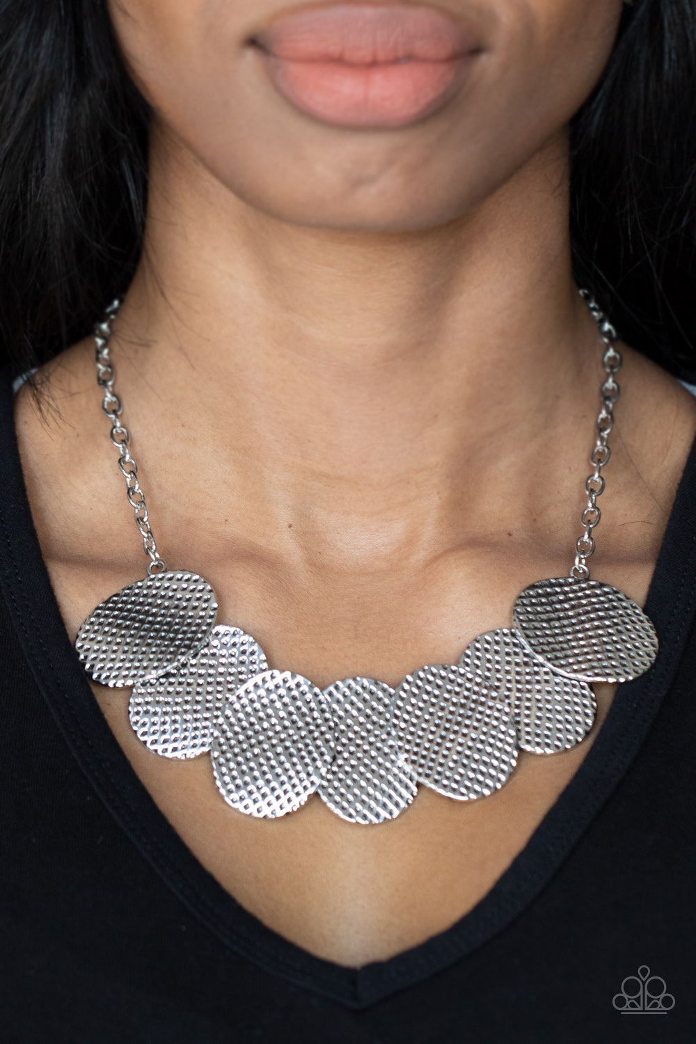 Paparazzi ♥ Industrial Wave - Silver ♥  Necklace