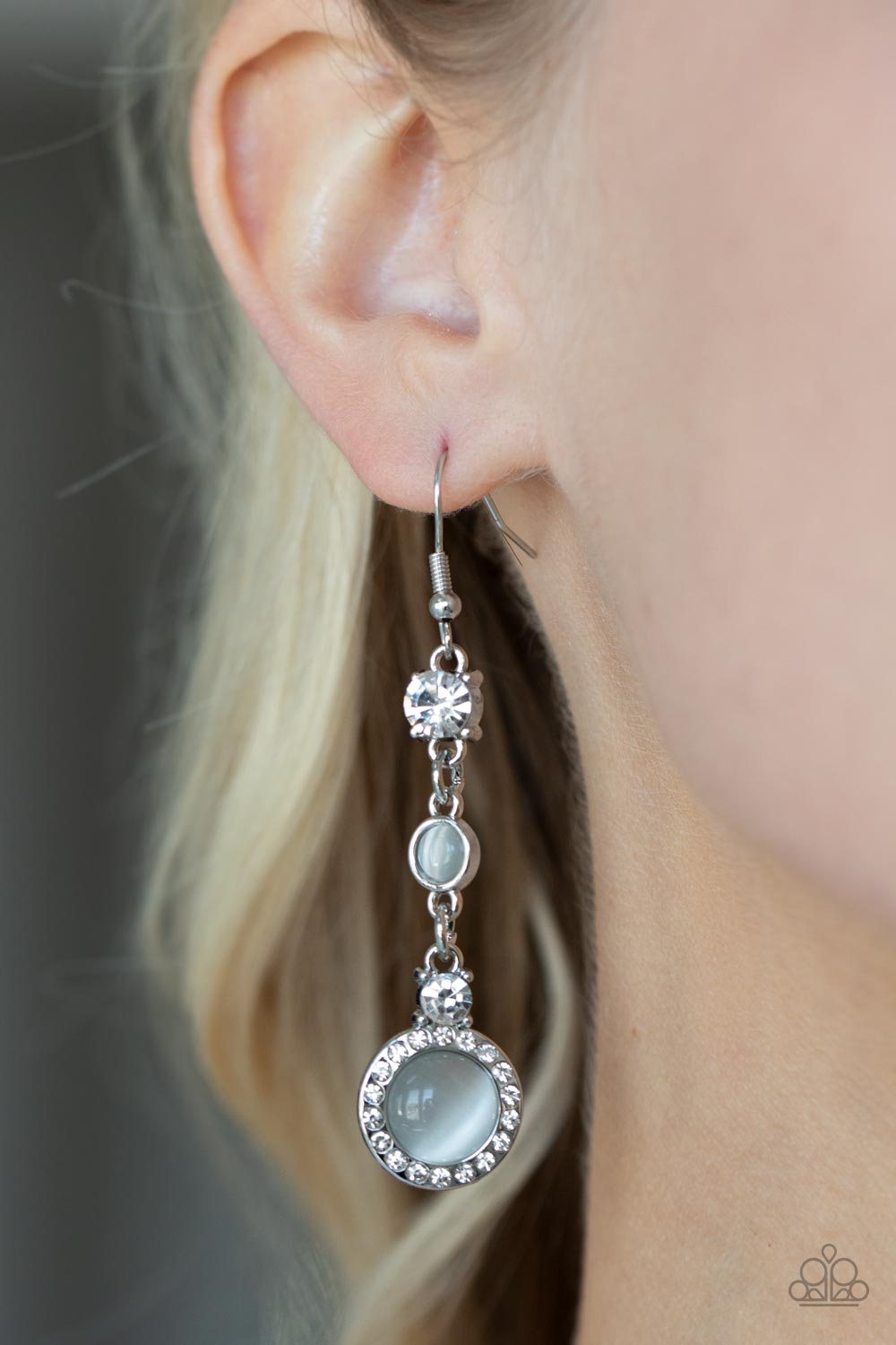 Paparazzi ♥ Epic Elegance - White ♥  Earrings