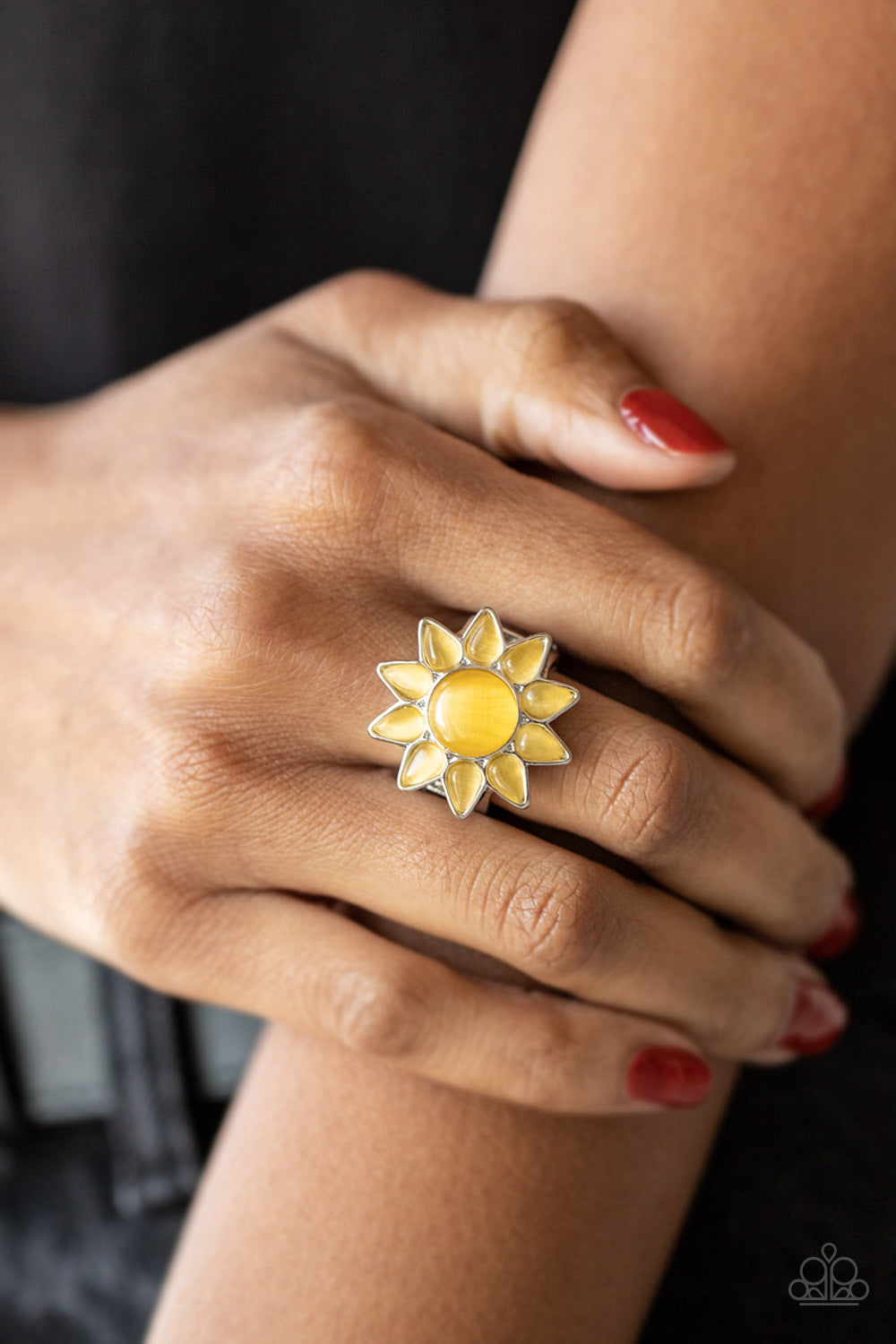blossoming-sunbeams-yellow-p4st-ywxx-002xx