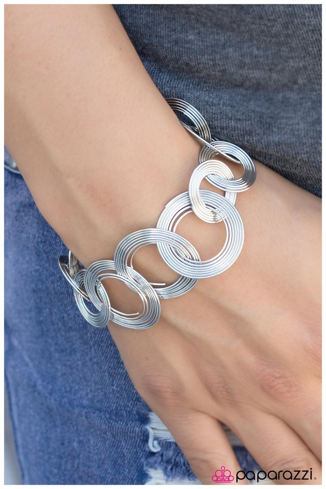 hip-spinster-silver-p9in-svxx-027xx