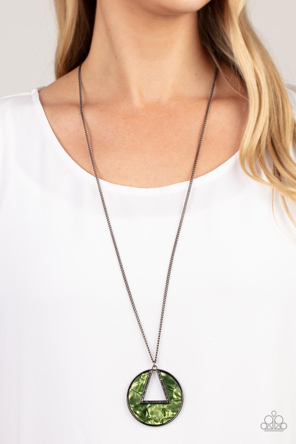 Paparazzi ♥ Chromatic Couture - Green ♥  Necklace