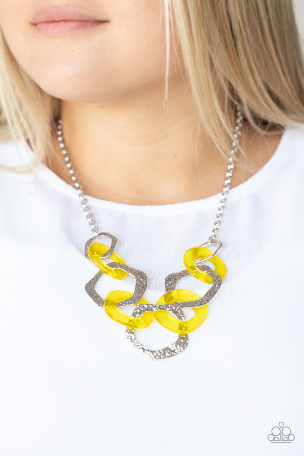 Paparazzi ♥ Urban Circus - Yellow ♥  Necklace
