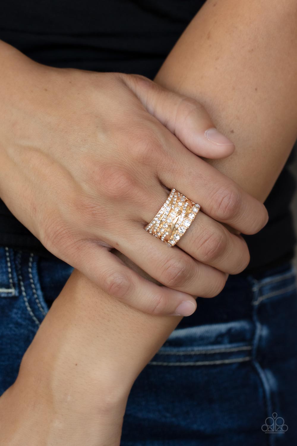 Paparazzi ♥ Exclusive Elegance - Gold ♥  Ring