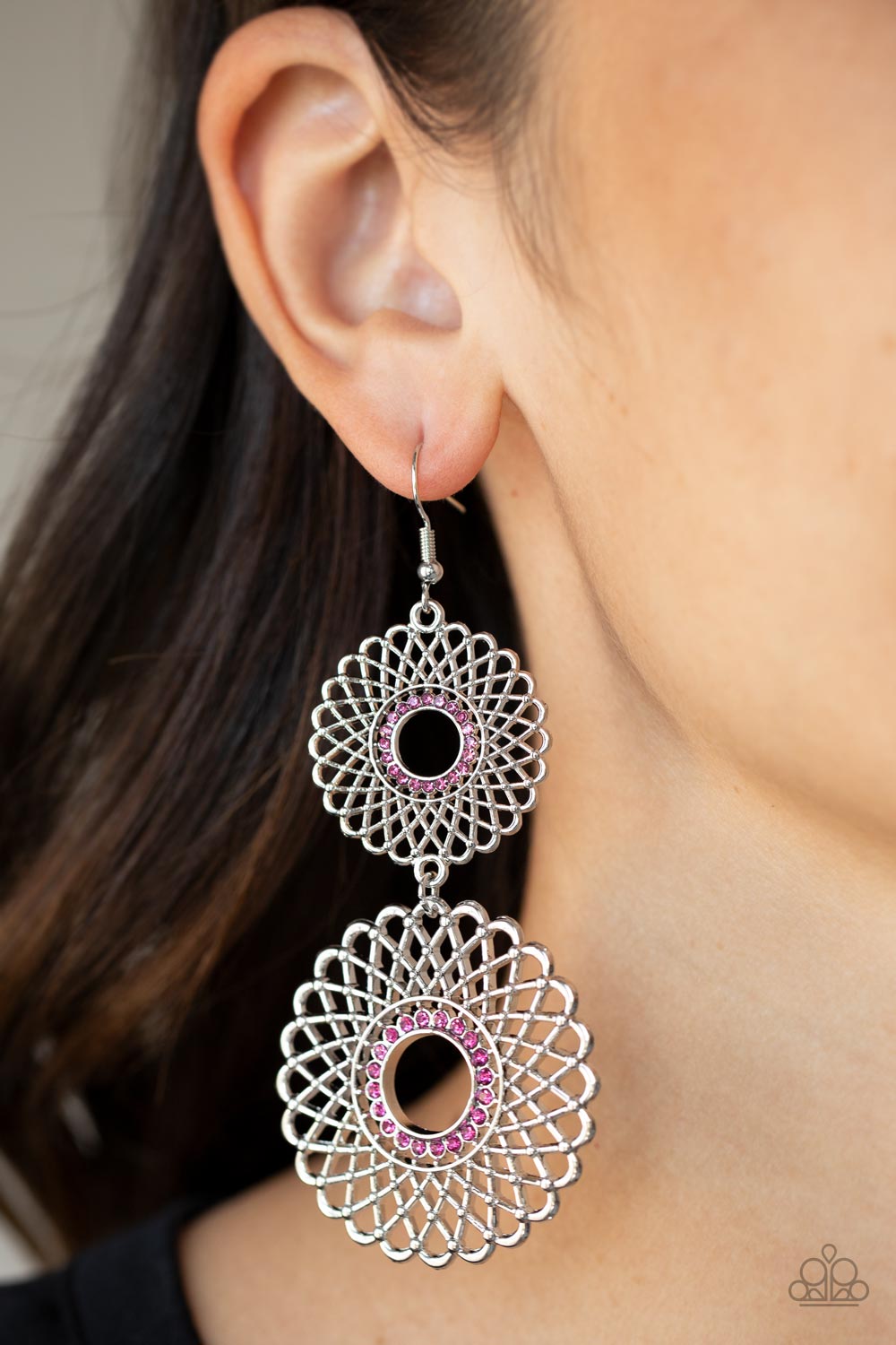 Paparazzi ♥ Regal Roulette - Pink ♥  Earrings