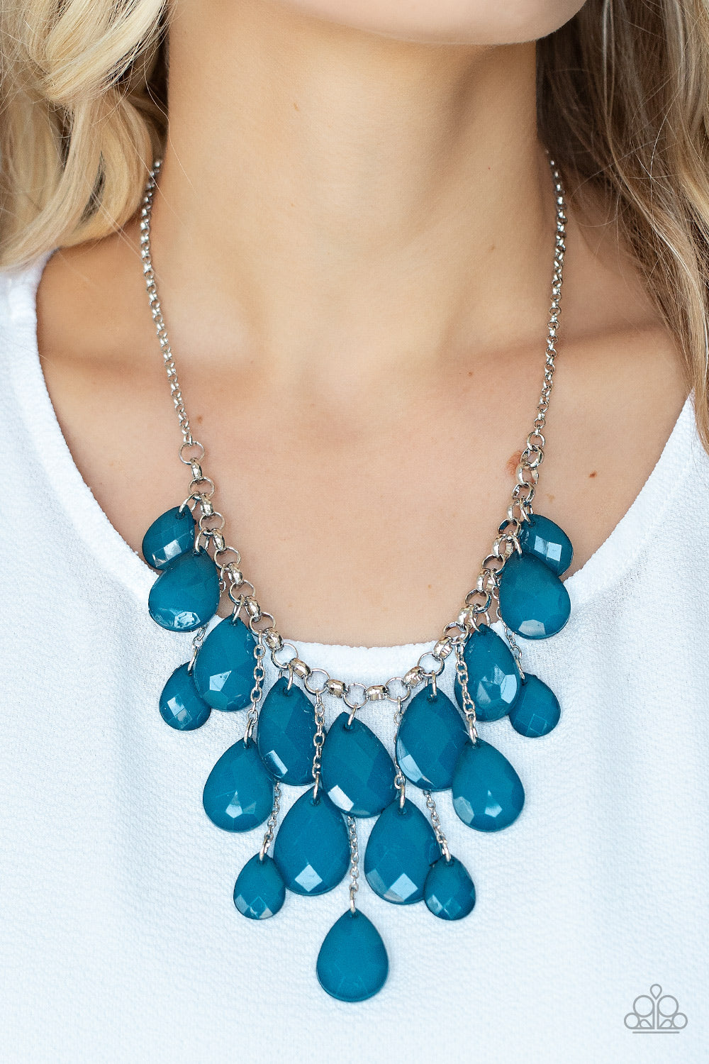 Paparazzi ♥ Front Row Flamboyance - Blue ♥  Necklace