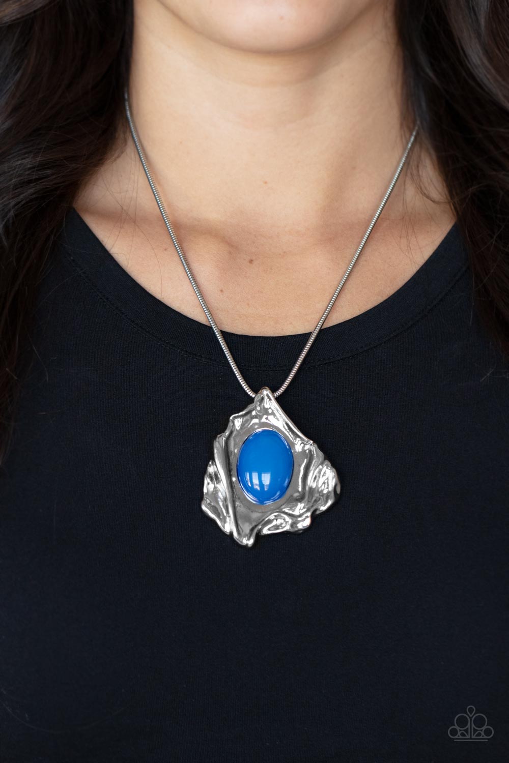 Paparazzi ♥ Amazon Amulet - Blue ♥  Necklace