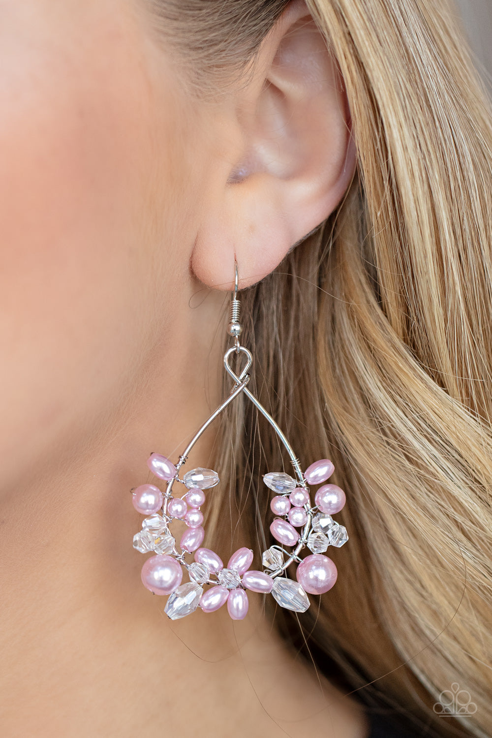 Paparazzi ♥ Marina Banquet - Pink ♥  Earrings