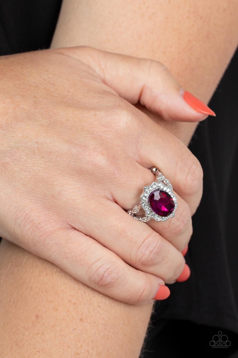 Paparazzi ♥ Oval Office Opulence - Pink ♥  Ring