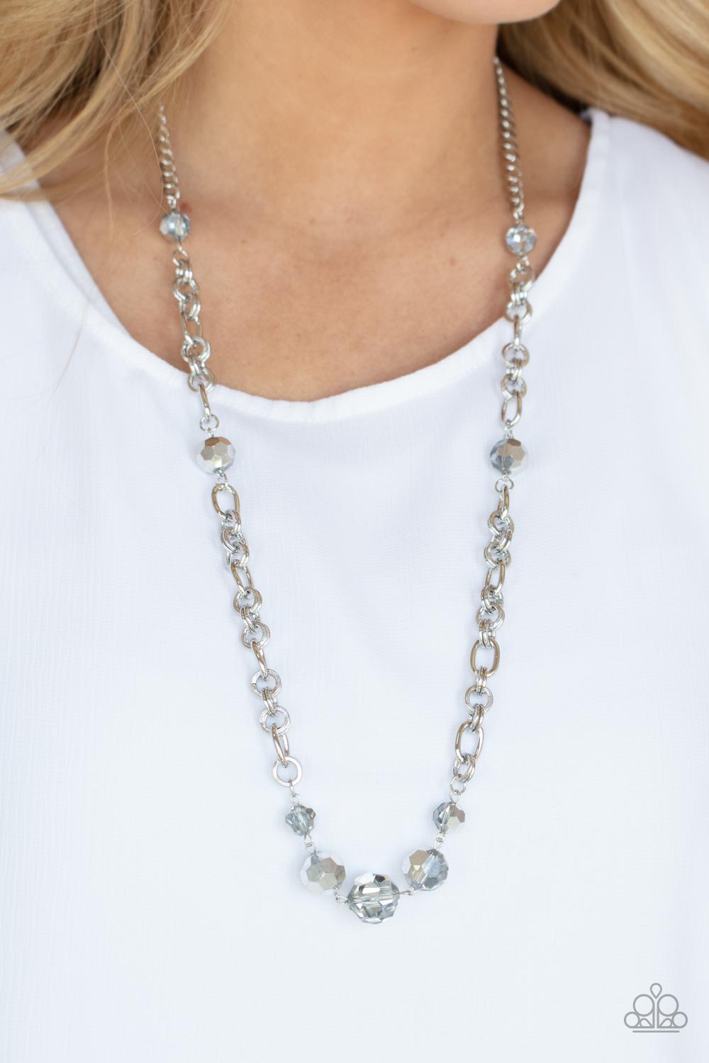 Paparazzi ♥ Prismatic Pick-Me-Up - Silver ♥  Necklace