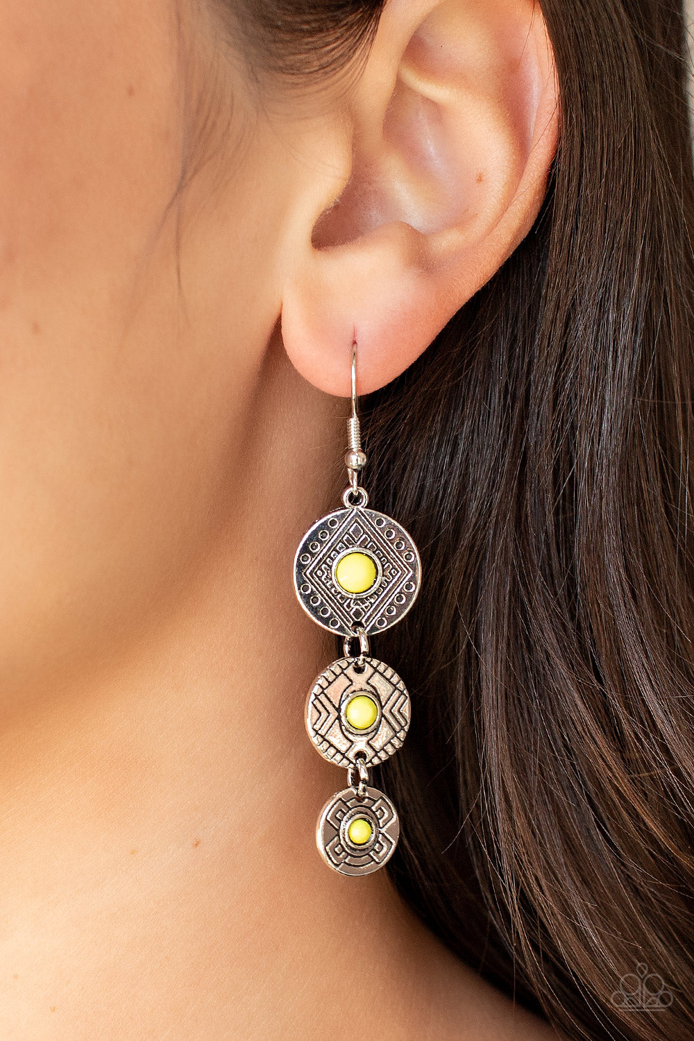 Paparazzi ♥ Totem Temptress - Yellow ♥  Earrings