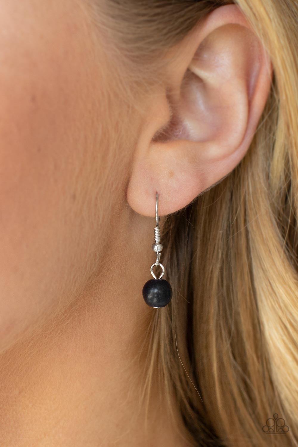 Paparazzi ♥ The Natural Order - Black ♥  Necklace