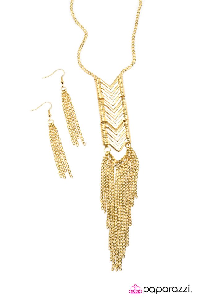 Paparazzi ♥ Catch Me If You Can - Black ♥ Necklace