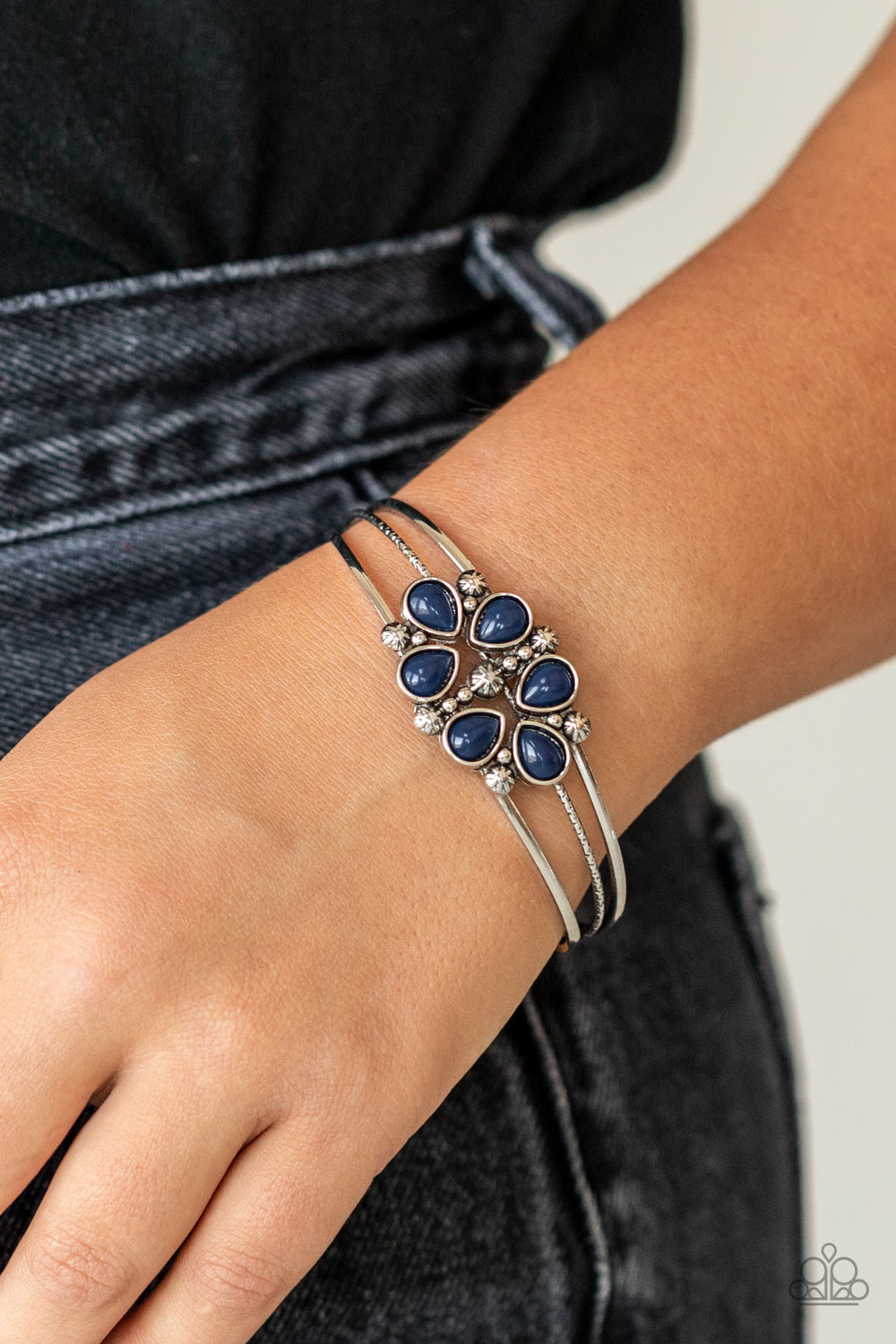 Paparazzi ♥ Taj Mahal Meadow - Blue ♥  Bracelet