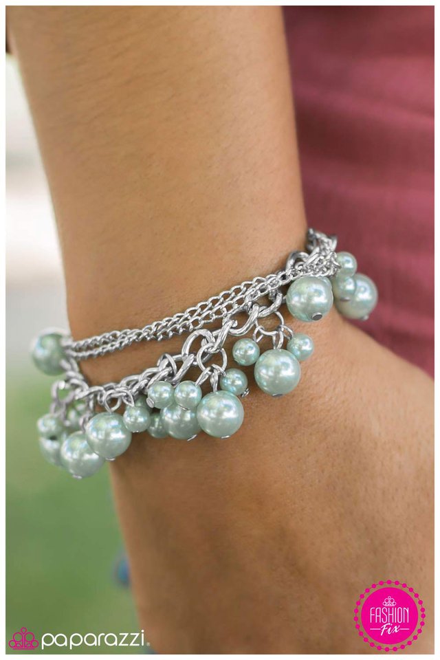 a-little-romance-p9re-grxx-021tc