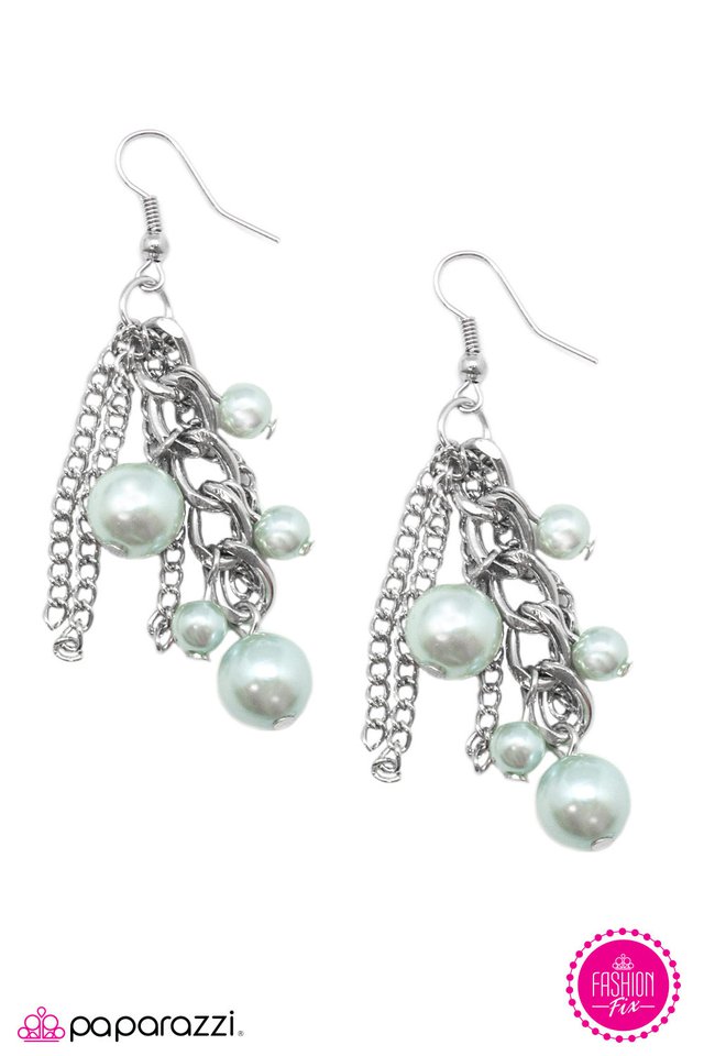 Paparazzi ♥ Soulmates - Green ♥ Earrings