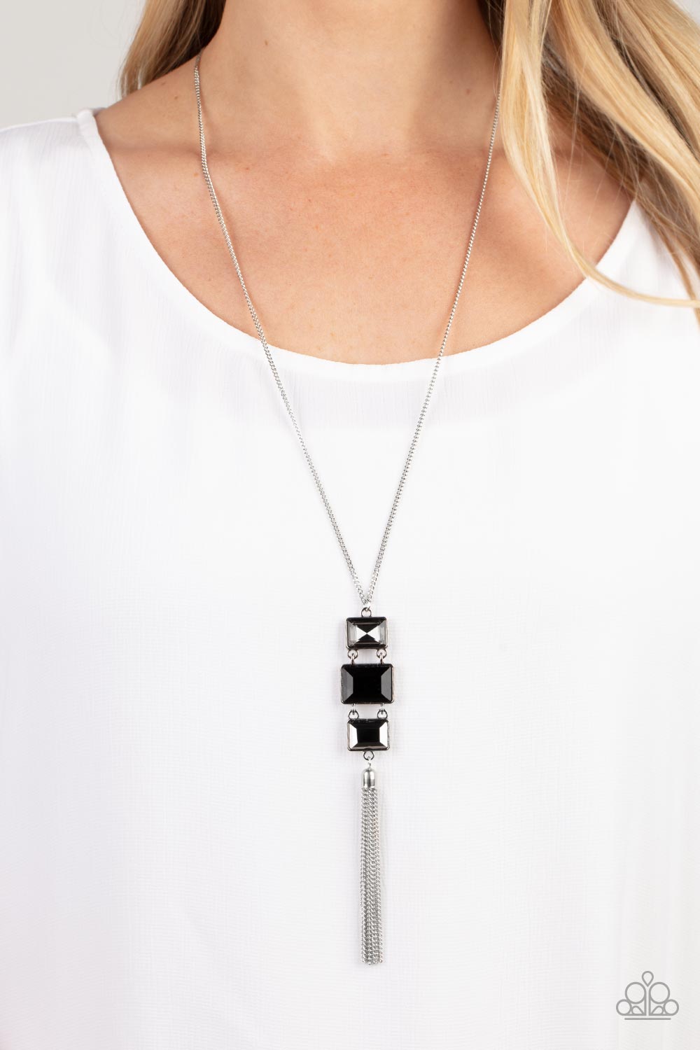 Paparazzi ♥ Uptown Totem - Black ♥  Necklace