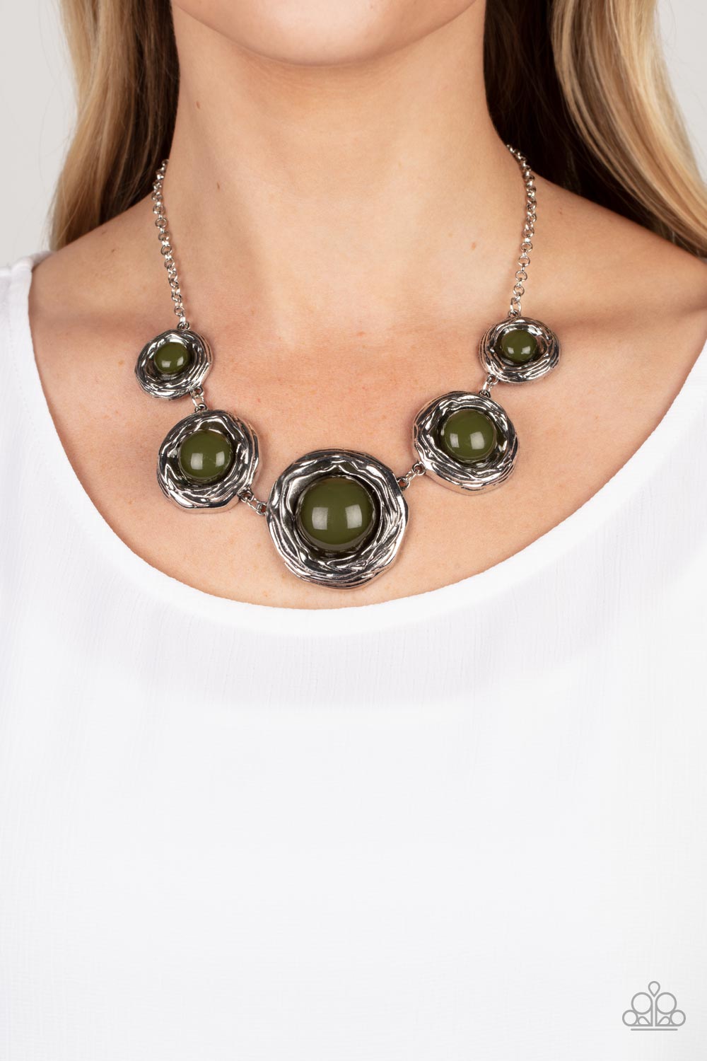 Paparazzi ♥ The Next NEST Thing - Green ♥  Necklace