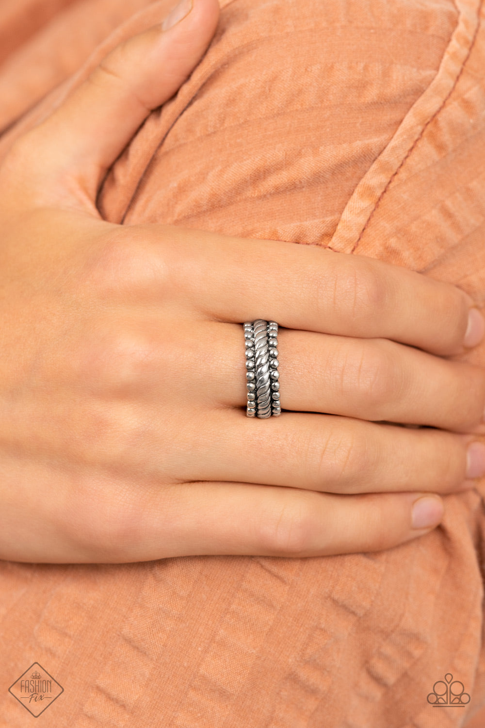 Paparazzi ♥ Tangible Texture - Silver ♥  Ring