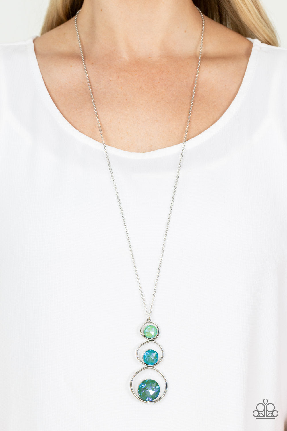 Paparazzi ♥ Celestial Courtier - Green ♥  Necklace