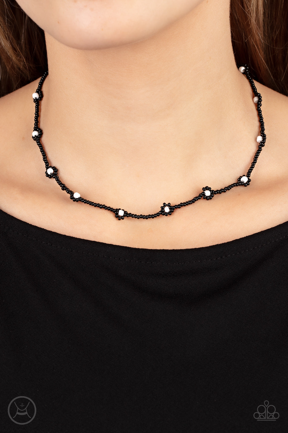 Paparazzi ♥ Colorfully Flower Child - Black ♥  Necklace