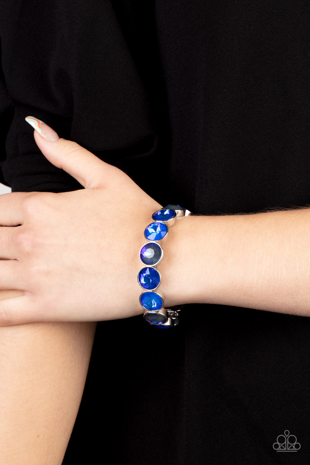 Paparazzi ♥ Radiant on Repeat - Blue ♥  Bracelet