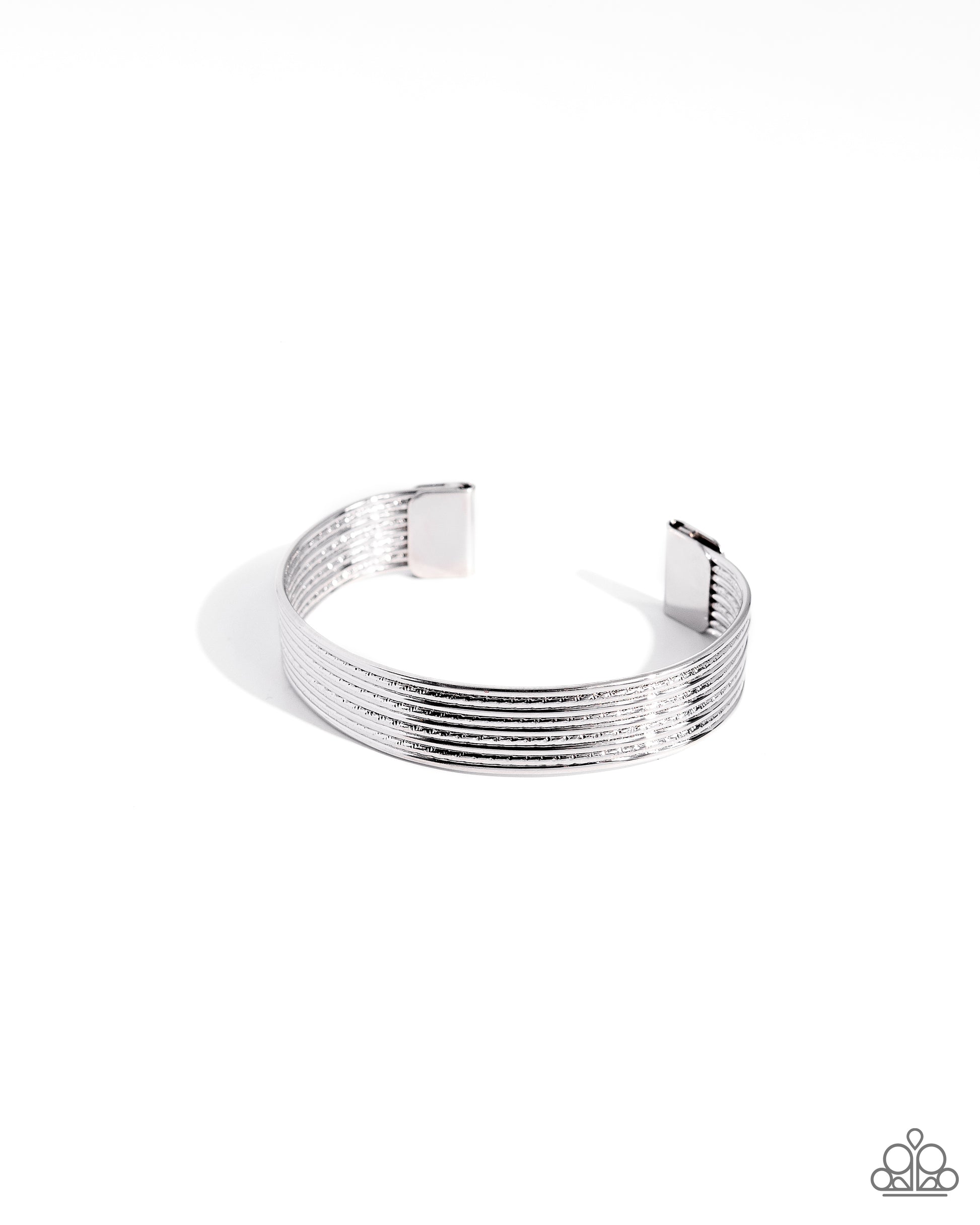 limitlessly-layered-silver-p9ba-svxx-144xx