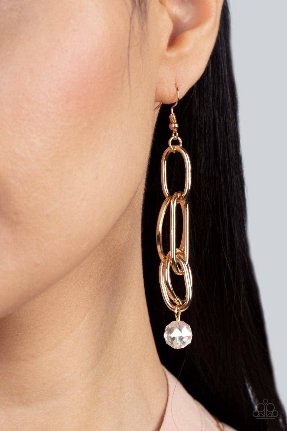 Paparazzi ♥ Park Avenue Princess - Gold ♥  Earrings