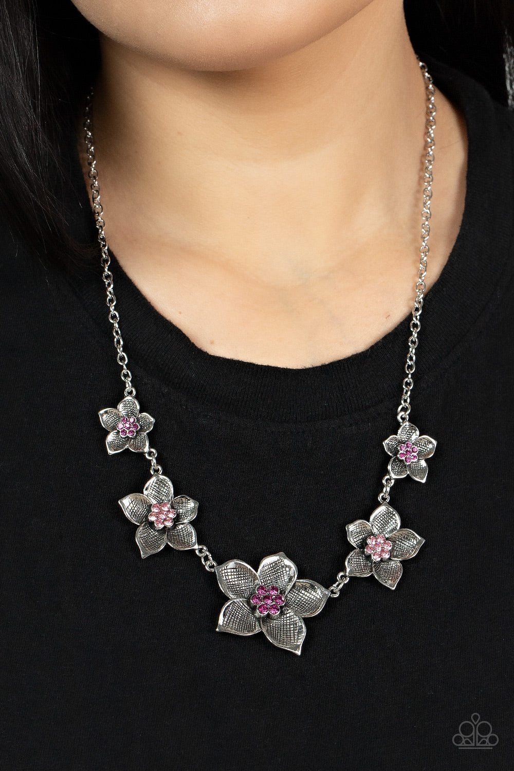 Paparazzi ♥ Wallflower Wonderland - Pink ♥  Necklace