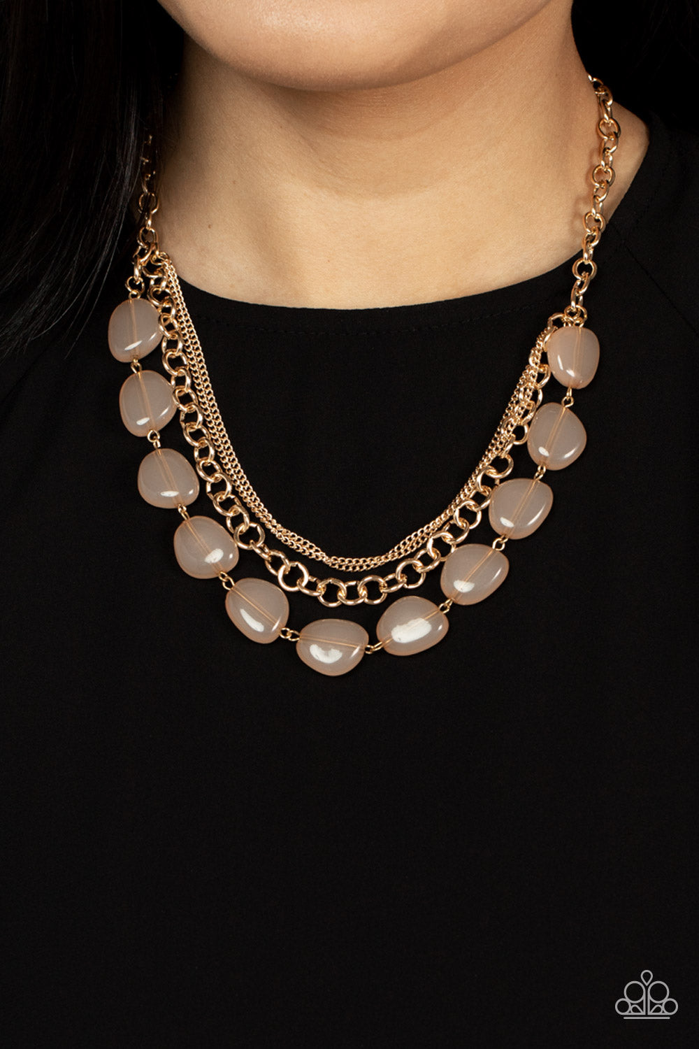 Paparazzi ♥ Pumped Up Posh - Gold ♥  Necklace