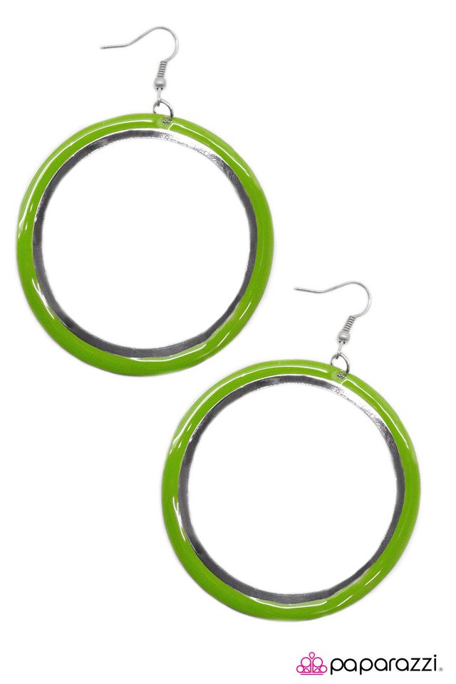 Paparazzi ♥ The Other Way Round - Green ♥ Earrings