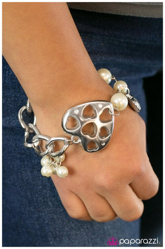 from-the-bottom-of-my-heart-white-p9wh-wtsv-028xx