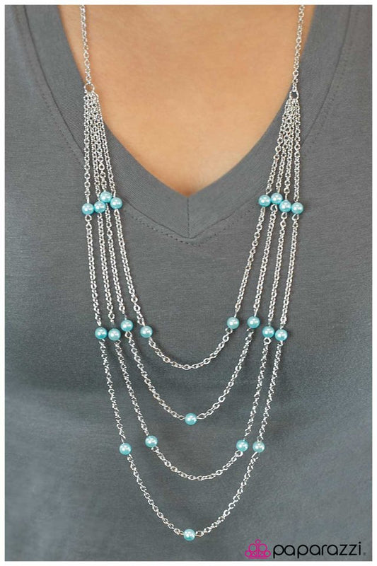 its-a-small-world-blue-p2wh-blxx-036xx