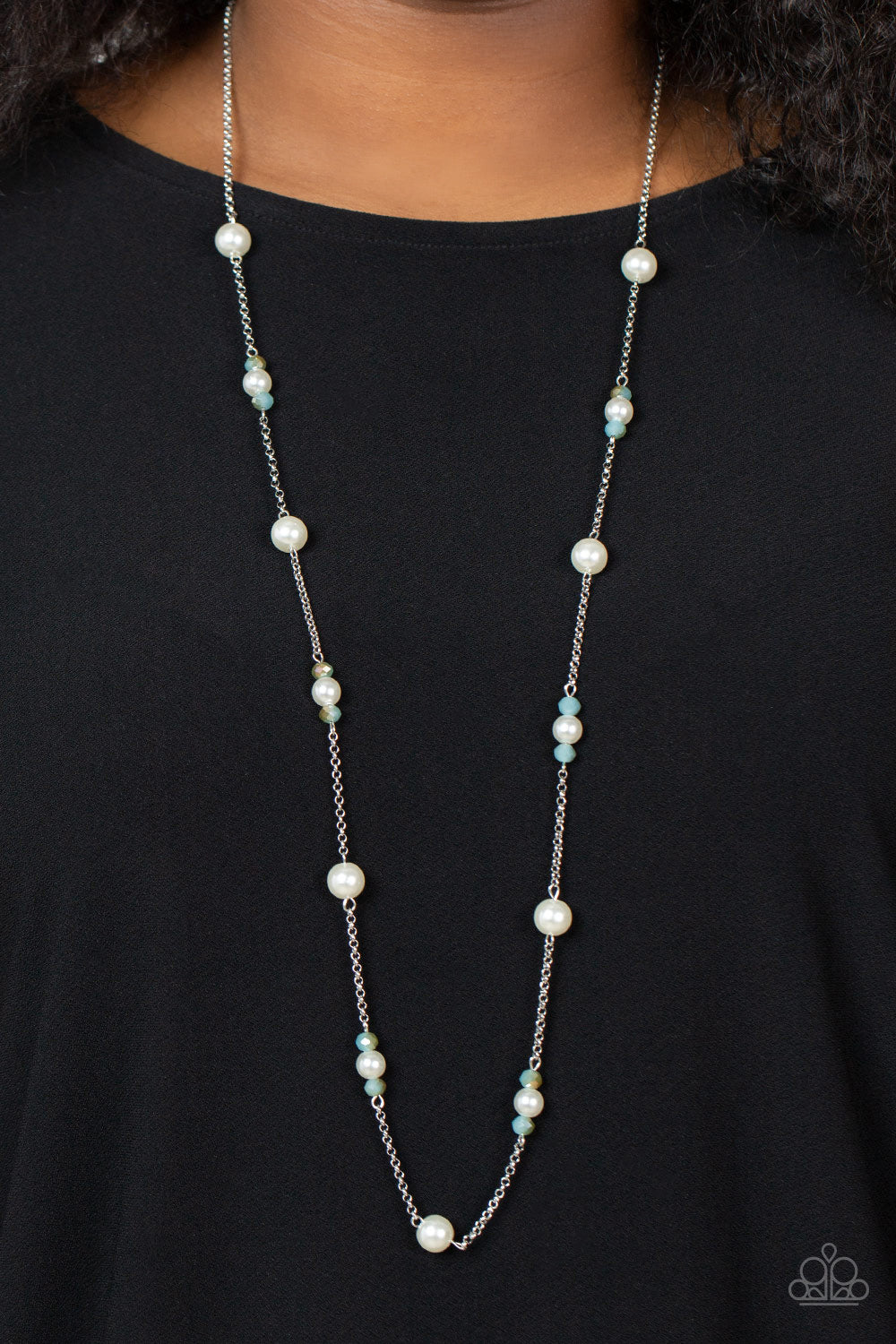 Paparazzi ♥ Keep Your Eye on the BALLROOM - Blue ♥  Necklace