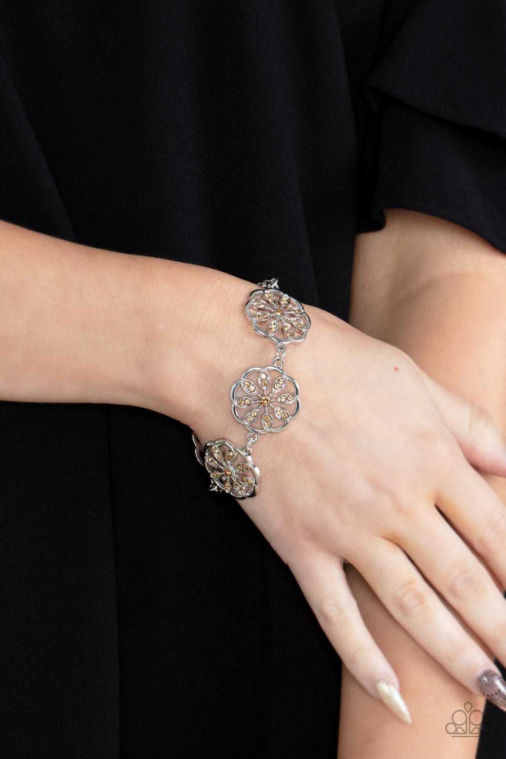 Paparazzi ♥ Blooming Bling - Brown ♥  Bracelet