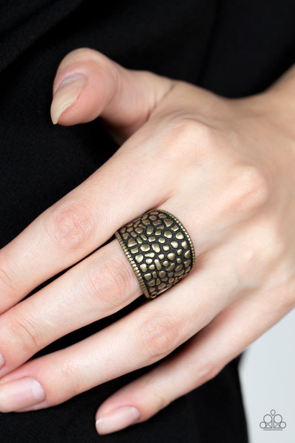 Paparazzi ♥ Dotted Decorum - Brass ♥  Ring