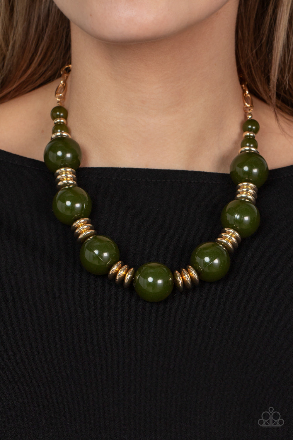 Paparazzi ♥ Race to the POP - Green ♥  Necklace