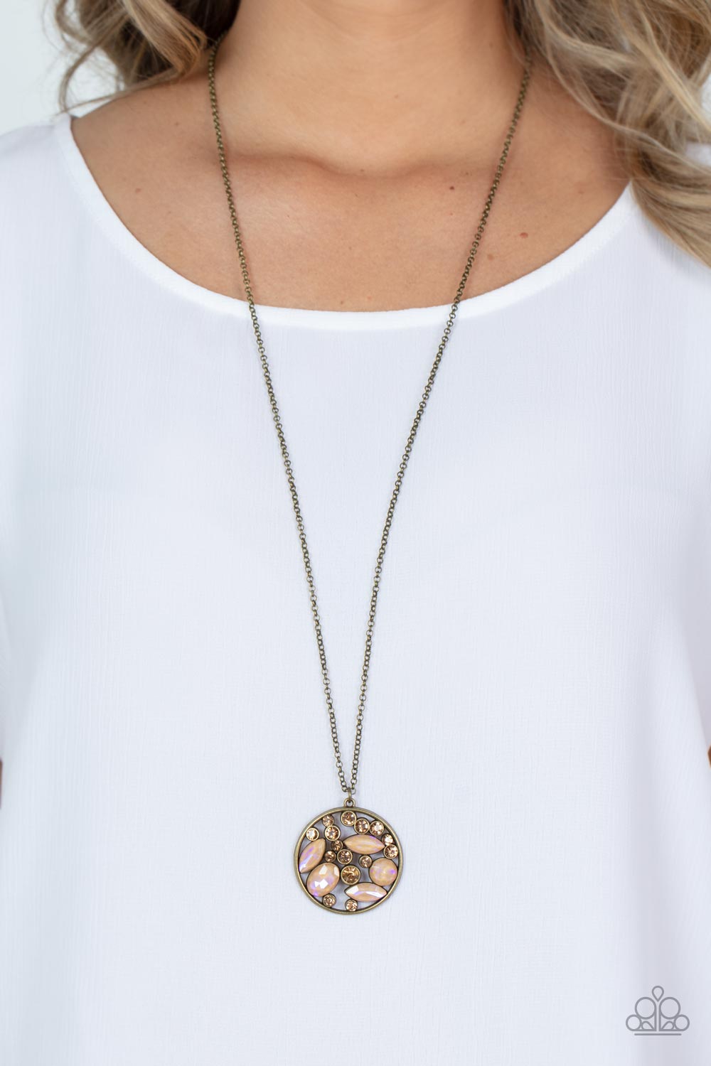 Paparazzi ♥ Iridescently Influential - Brown ♥  Necklace