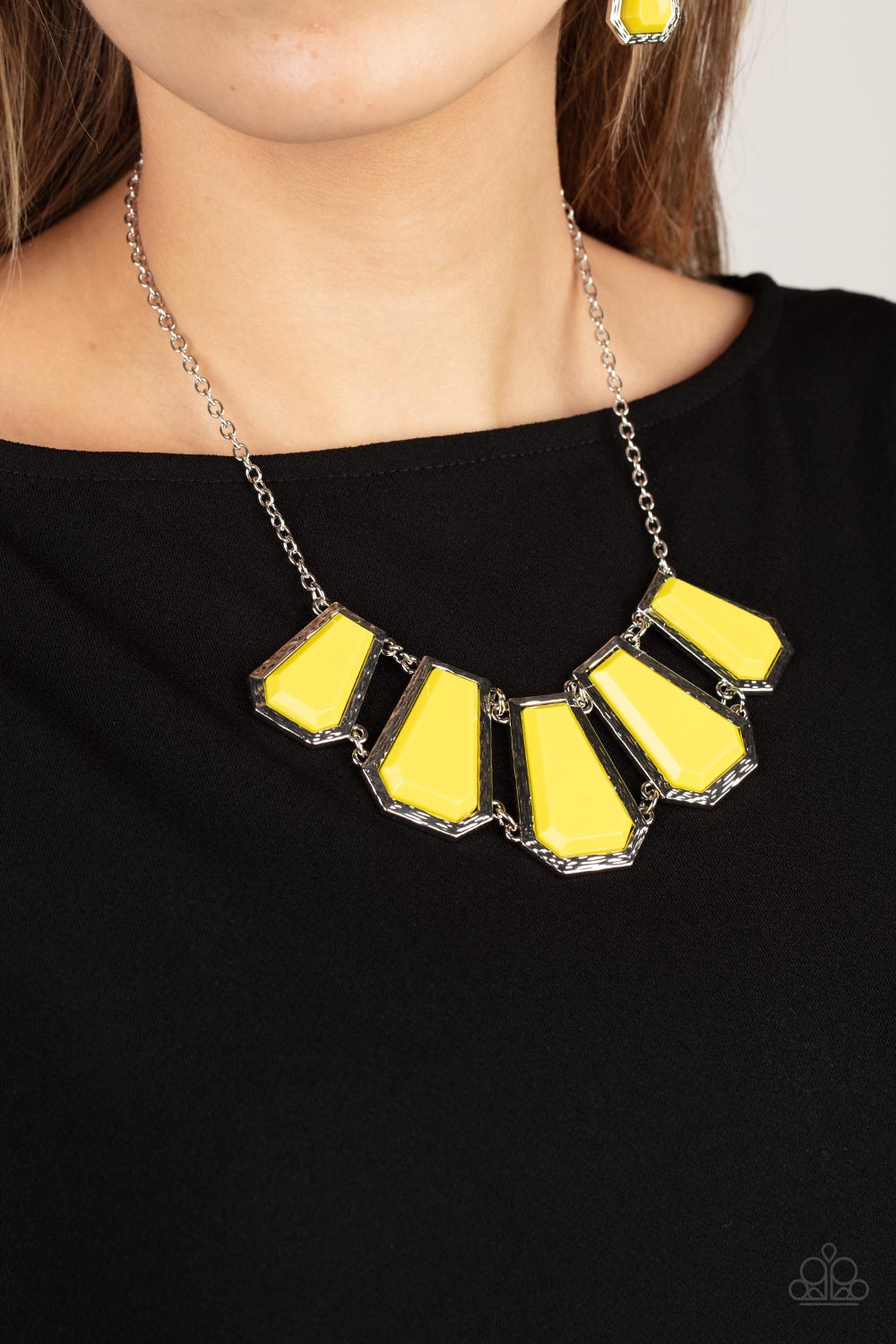 Paparazzi ♥ Stellar Heiress - Yellow ♥  Necklace