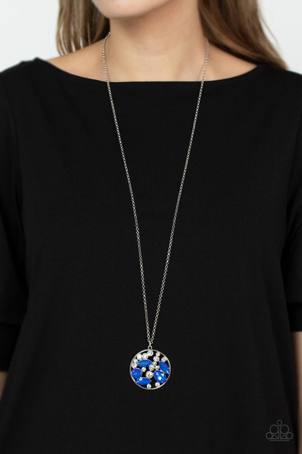 Paparazzi ♥ Iridescently Influential - Blue ♥  Necklace