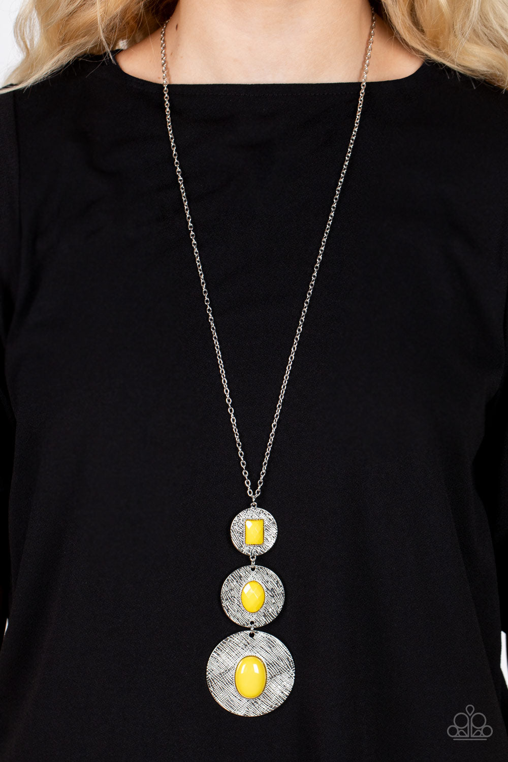 Paparazzi ♥ Talisman Trendsetter - Yellow ♥  Necklace