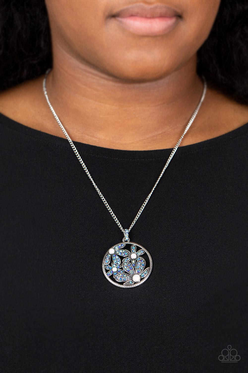 Paparazzi ♥ Glade Glamour - Blue ♥  Necklace