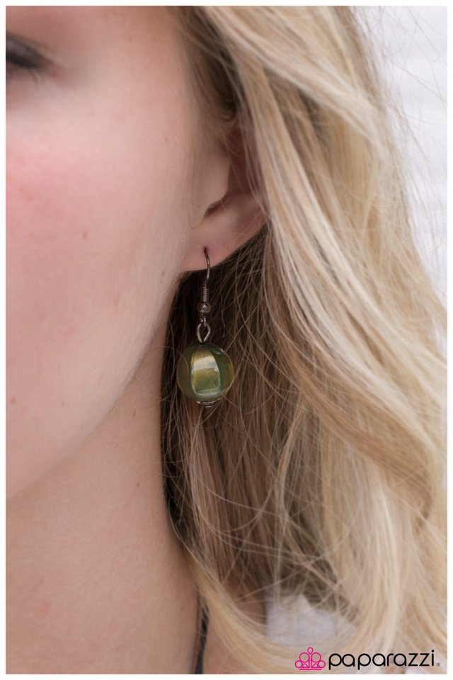 Paparazzi ♥ Take A Hike - Green ♥ Necklace