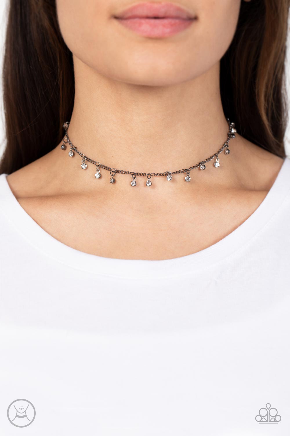 Paparazzi ♥ Bringing SPARKLE Back - Black ♥  Necklace