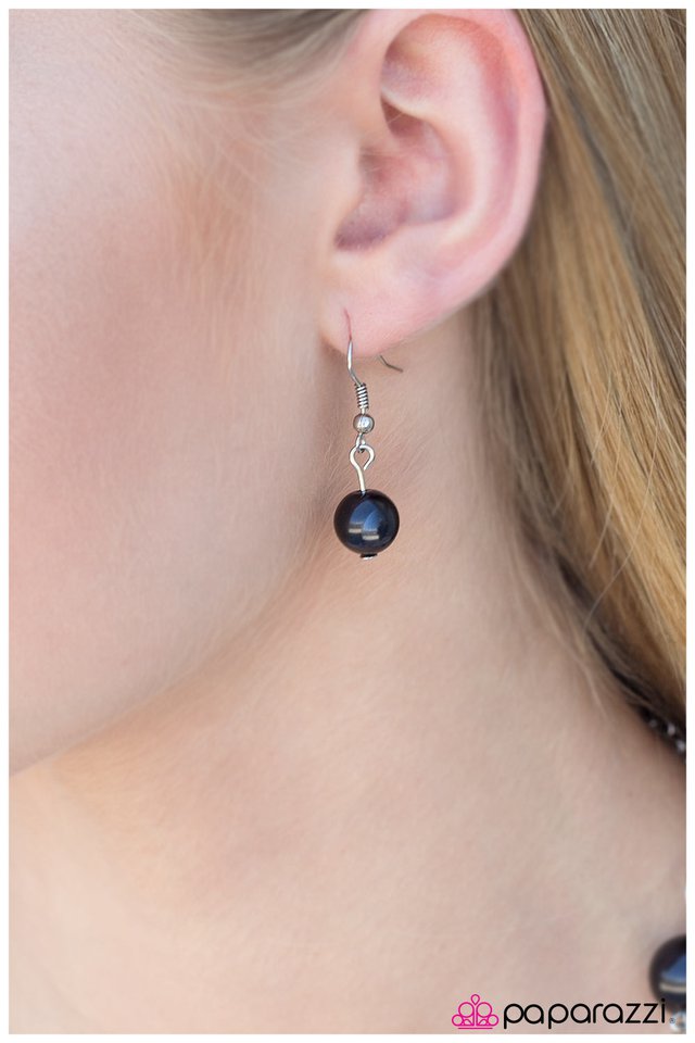 Paparazzi ♥ Namaste - Black ♥ Necklace