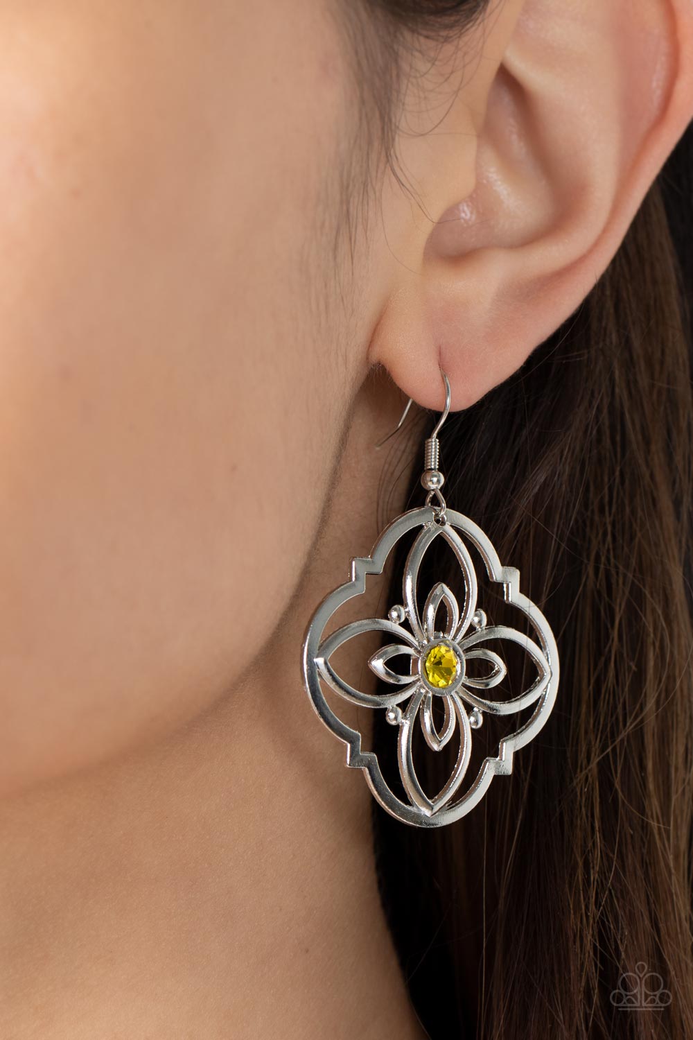 Paparazzi ♥ Treasure GROVE - Yellow ♥  Earrings